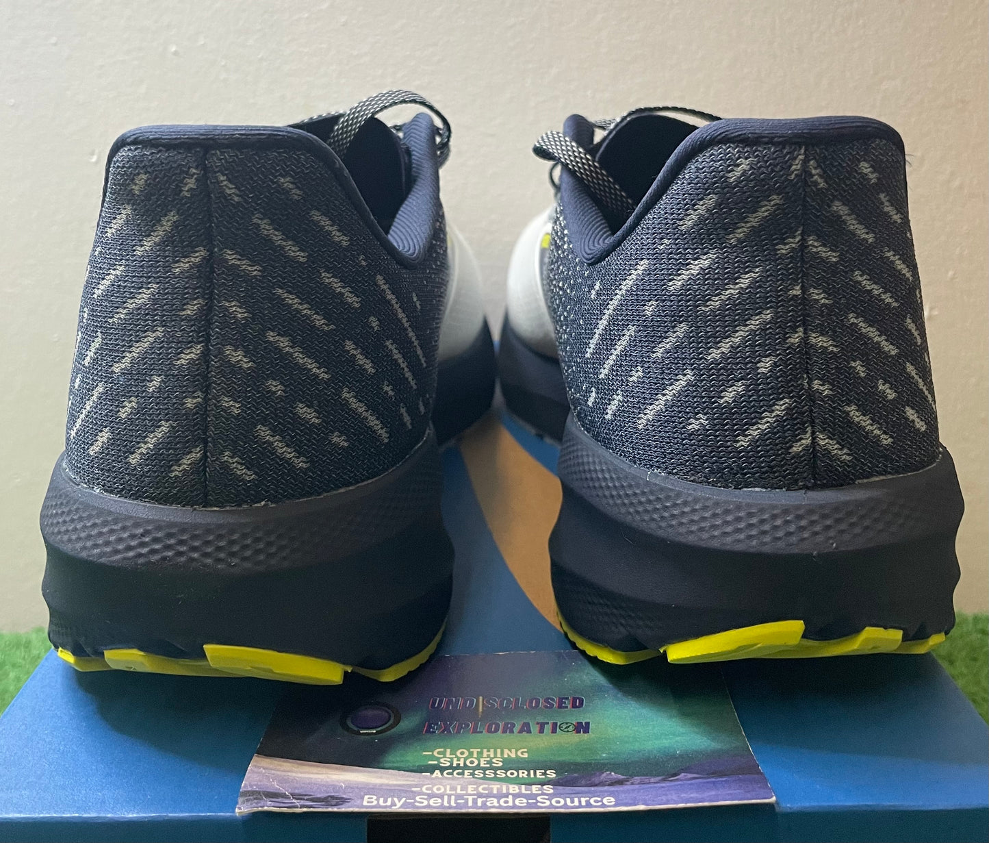 Brooks launch 10 iris ballad blue