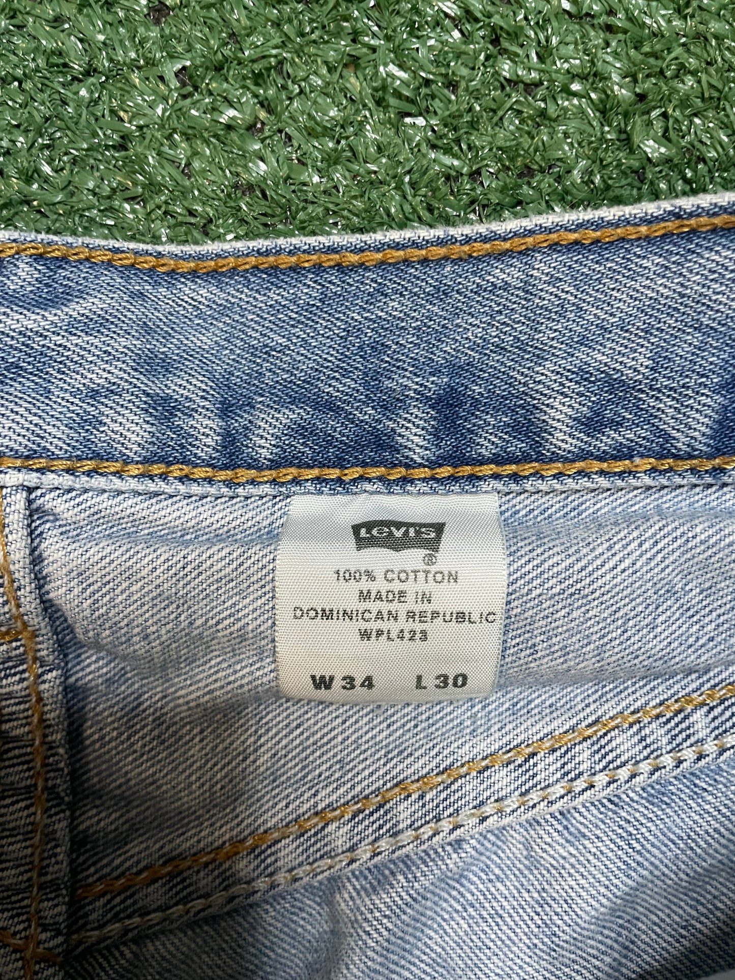 Vintage 1990s Levi 501 light wash jeans