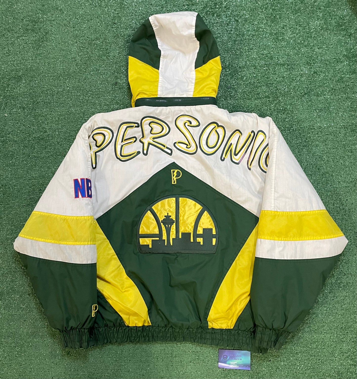 Vintage 1990s Seattle SuperSonics jacket