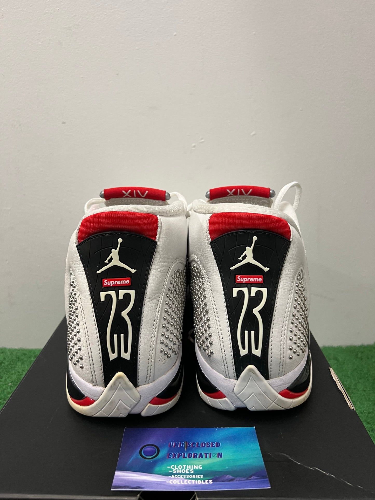 Jordan 14 X Supreme white size 10.5men/12women