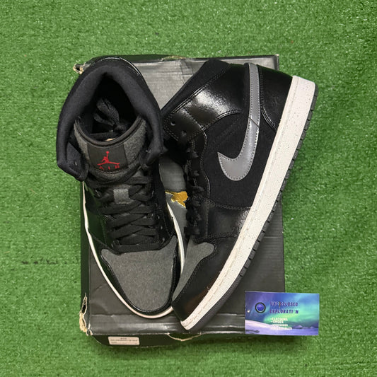 Jordan 1 Mid Winterized 11.5 Men/13 Women “Preowned”