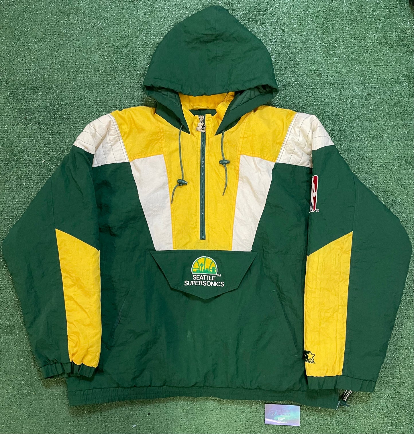 Vintage 1990s Seattle Supersonics starter jacket