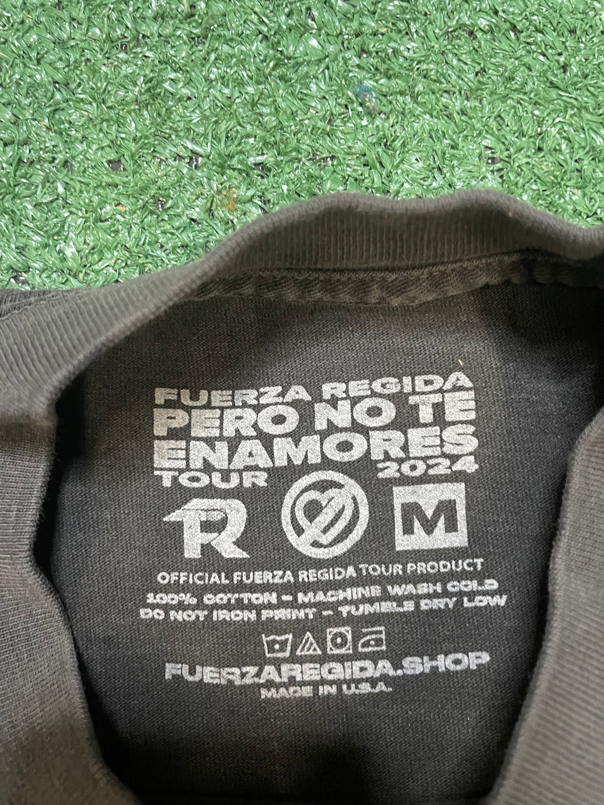 Fuerza Regida pero no te enamores tour tee