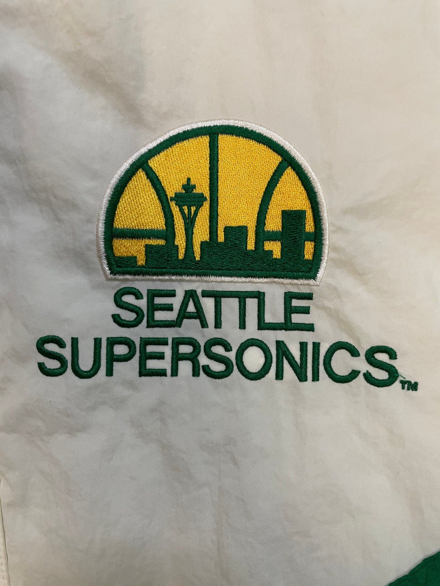 Vintage 1990s Seattle SuperSonics Seattle skyline jacket