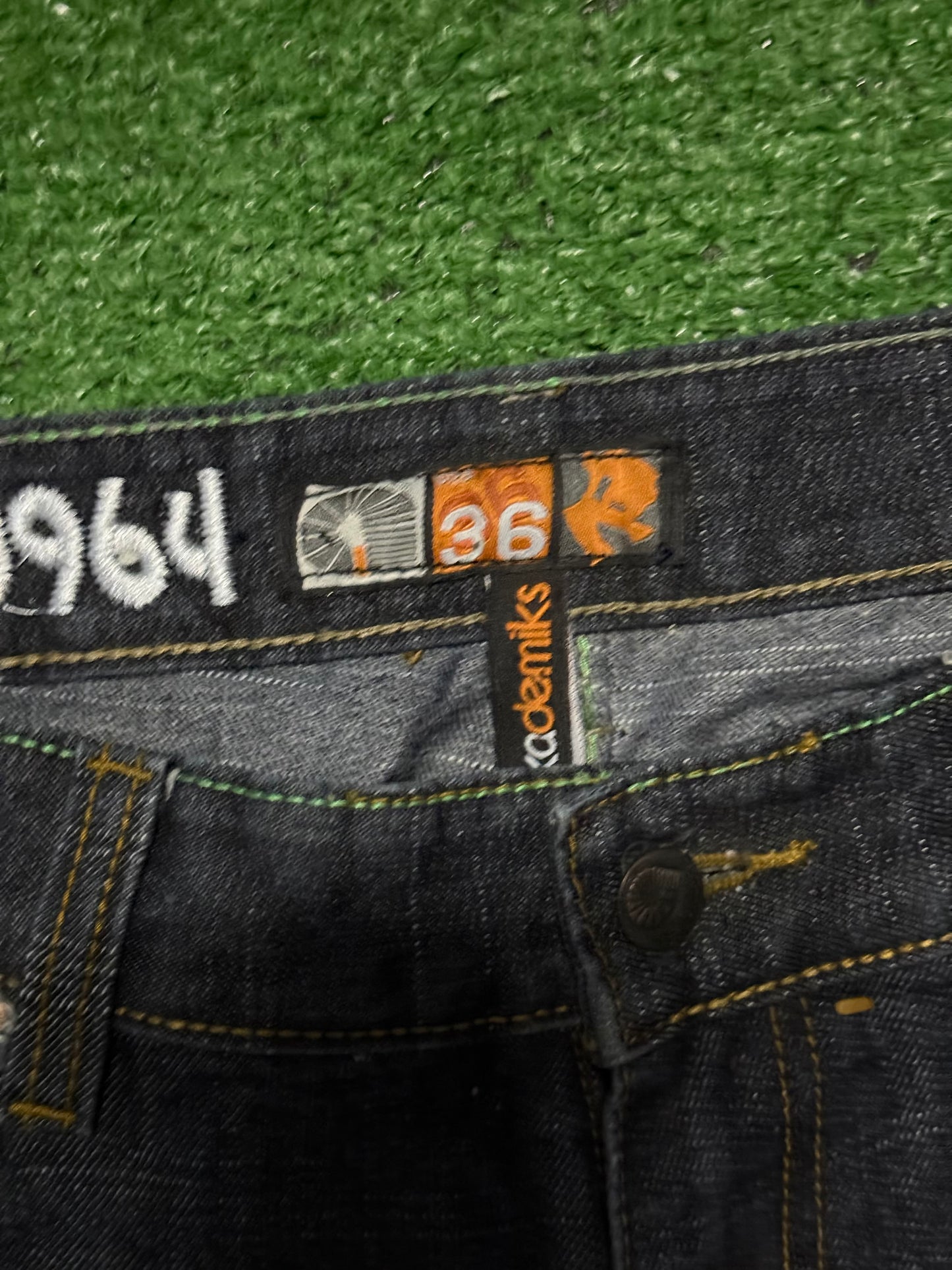 Vintage Y2k Akademiks Jeans