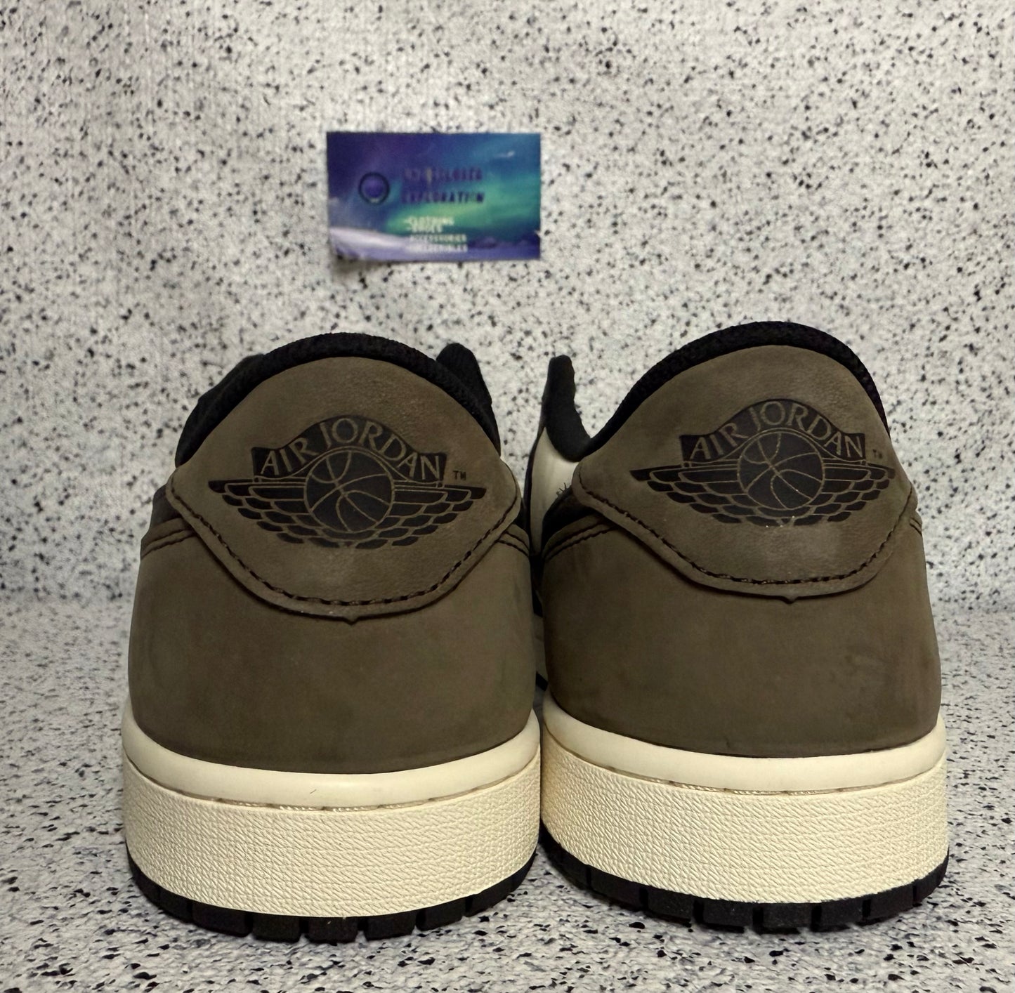 Jordan 1 Low Mocha