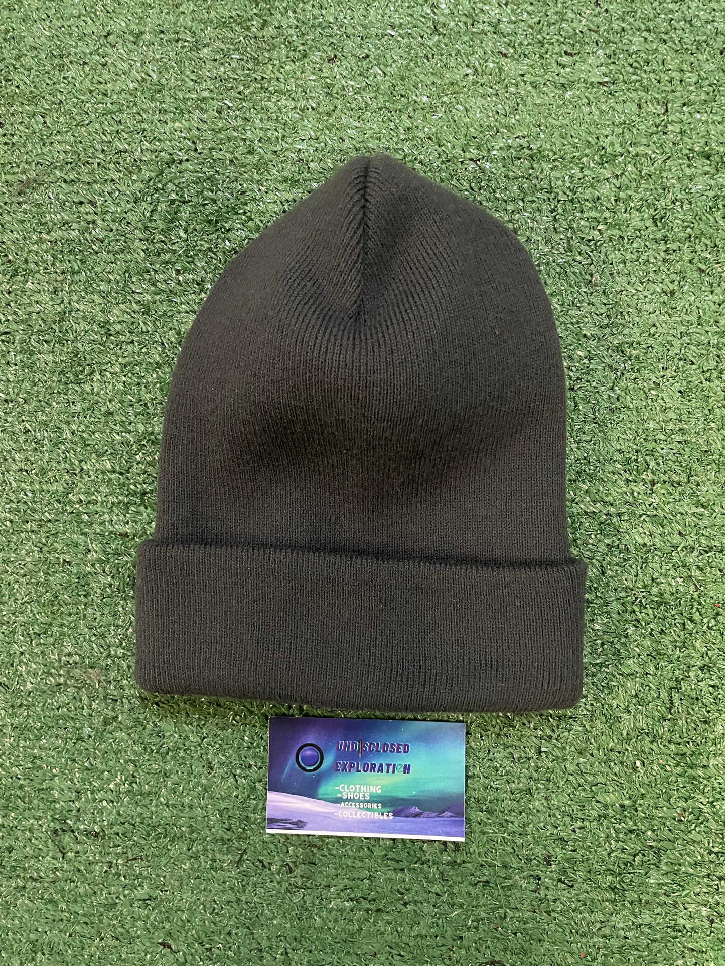 Nike center swoosh dark grey beanie