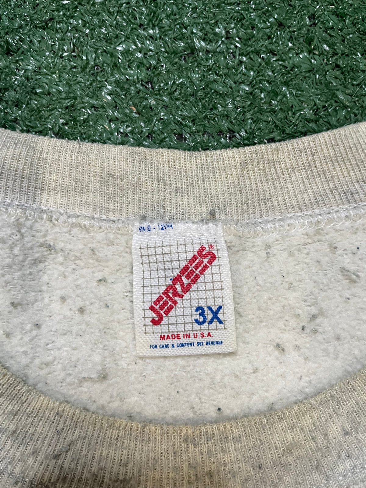 Vintage 1990s Grit spray paint crewneck