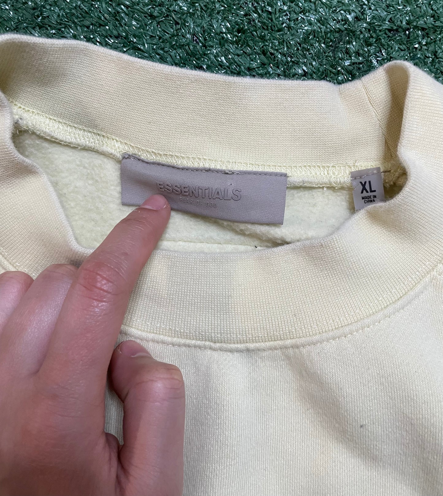 Essentials Fear Of God canary crewneck