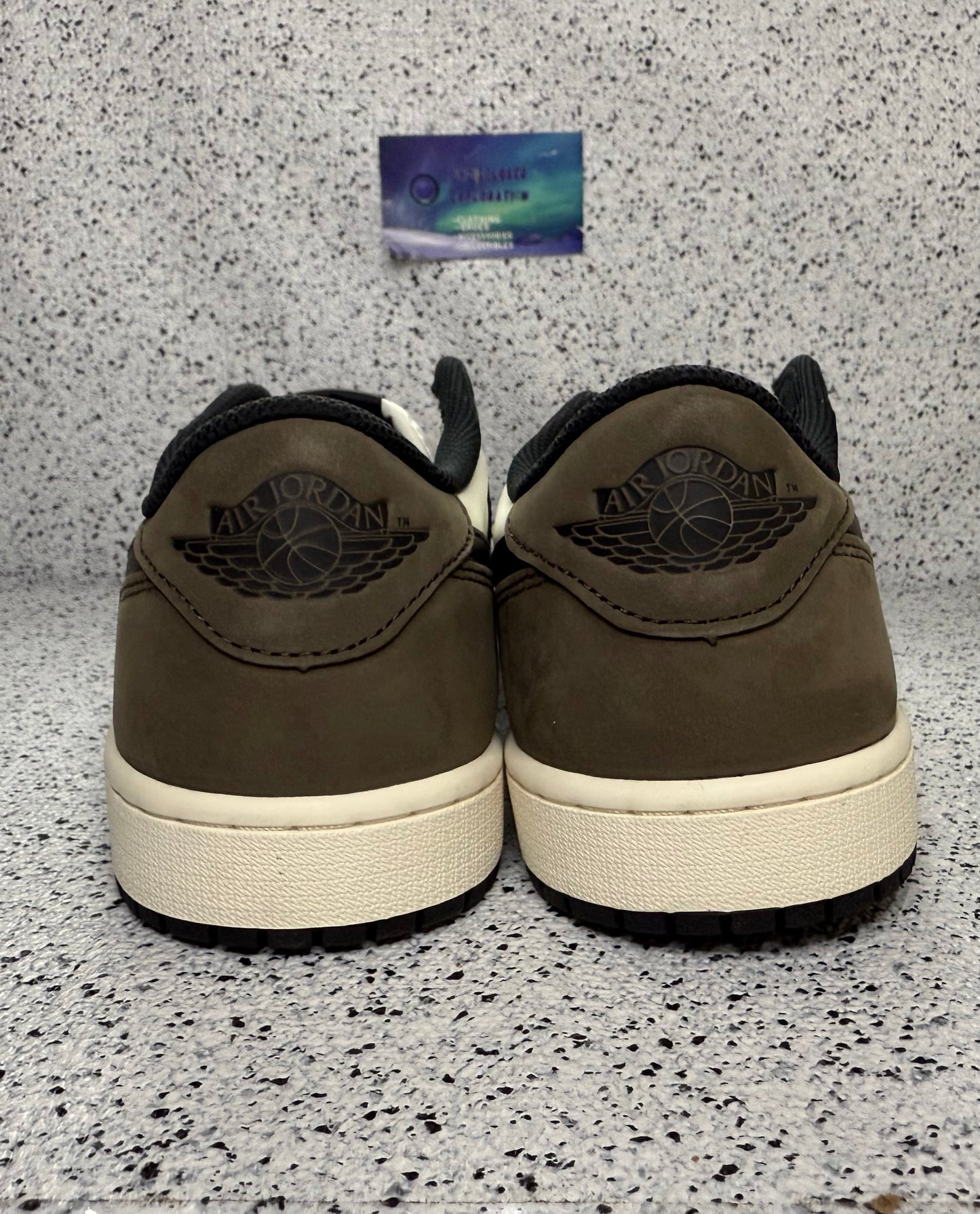 Jordan 1 Low Mocha