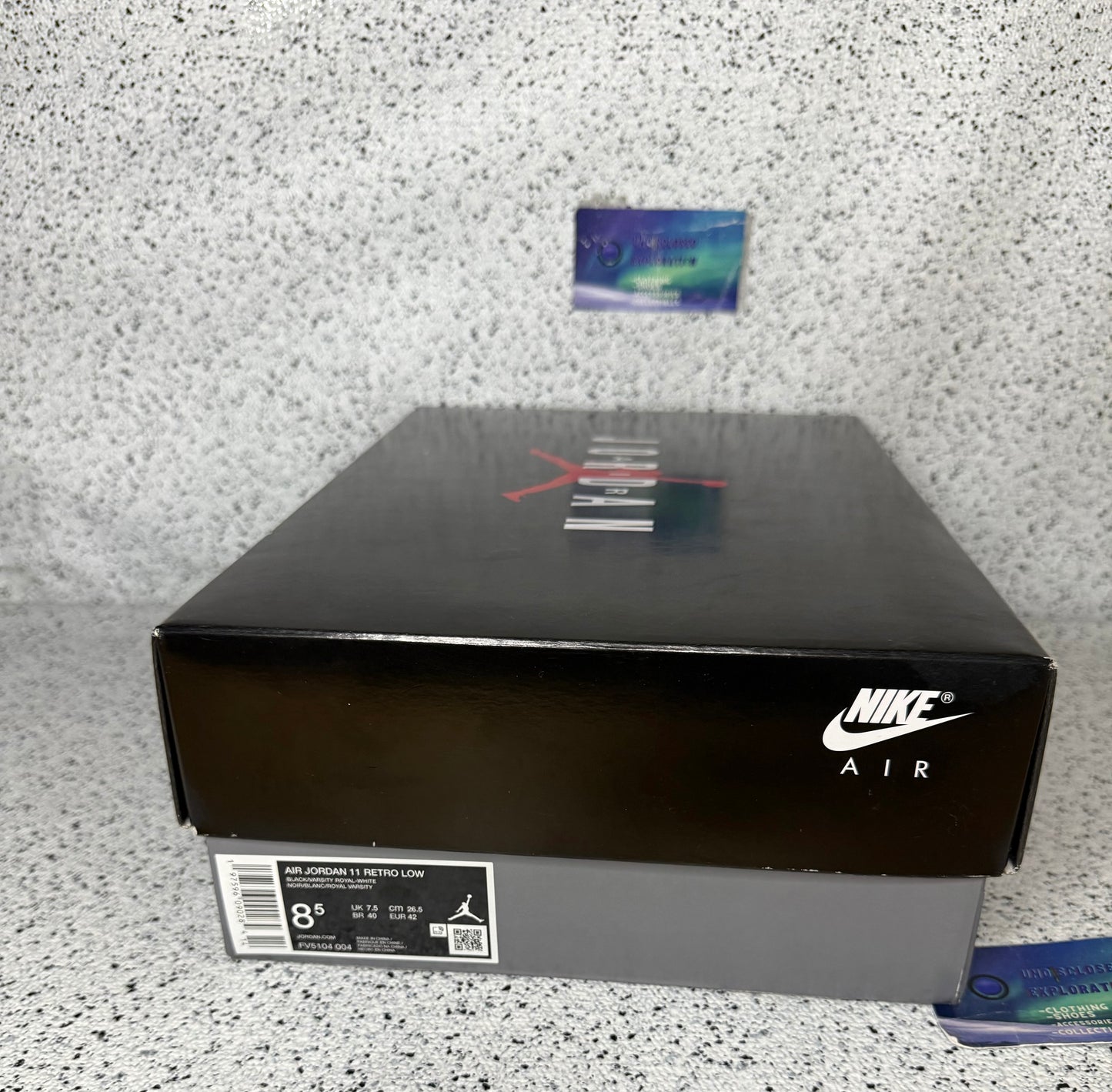 Jordan 11 Low Space Jam