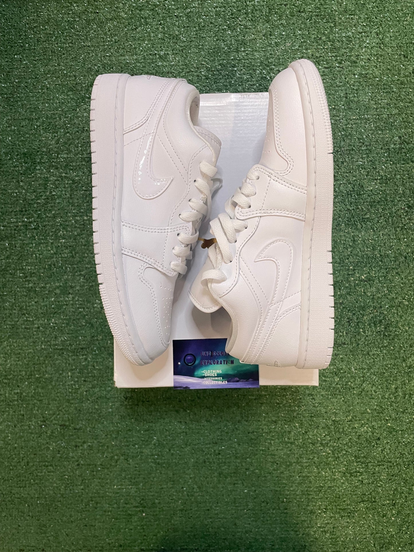 Air Jordan 1 Low triple white 6.5youth/8women