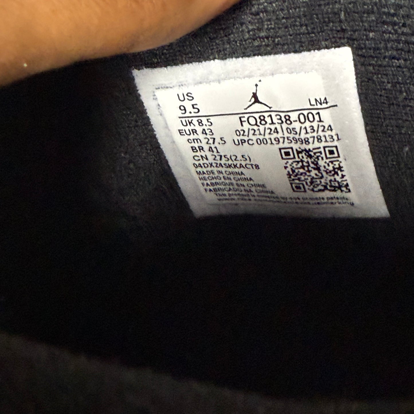 Jordan 4 White Thunder 9.5 Men/11 Women “Preowned”
