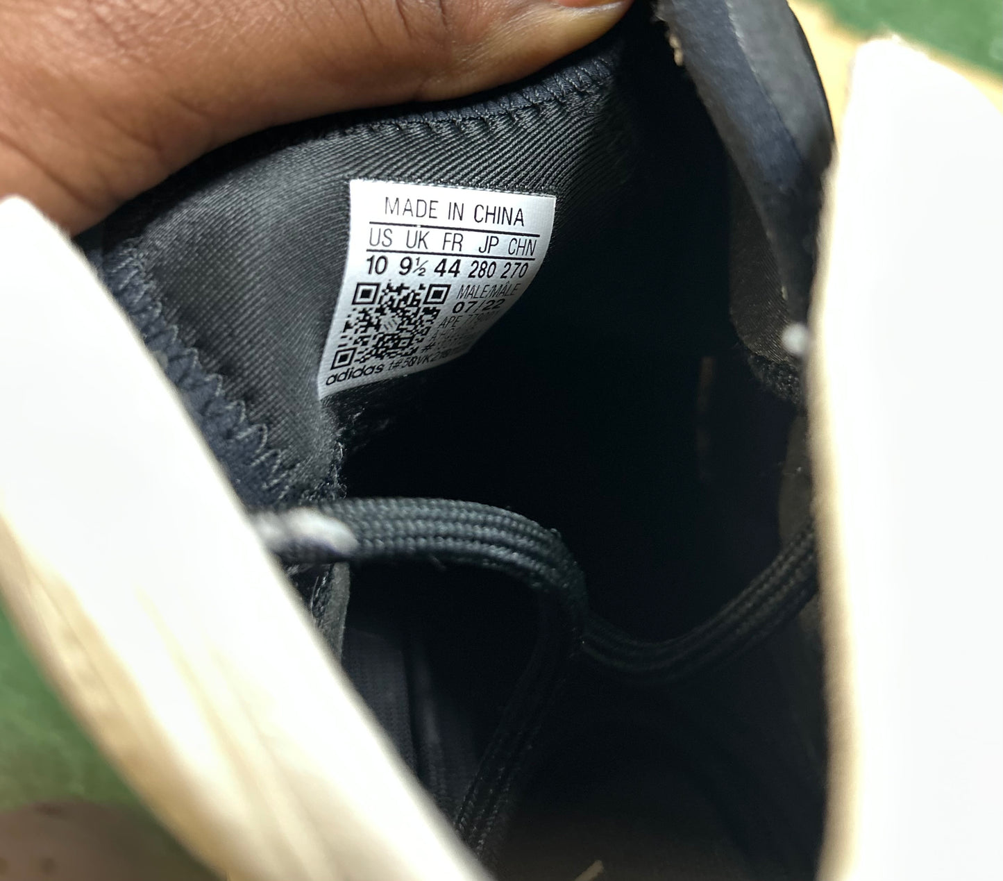 Yeezy quantum mist slate 10men/11.5women