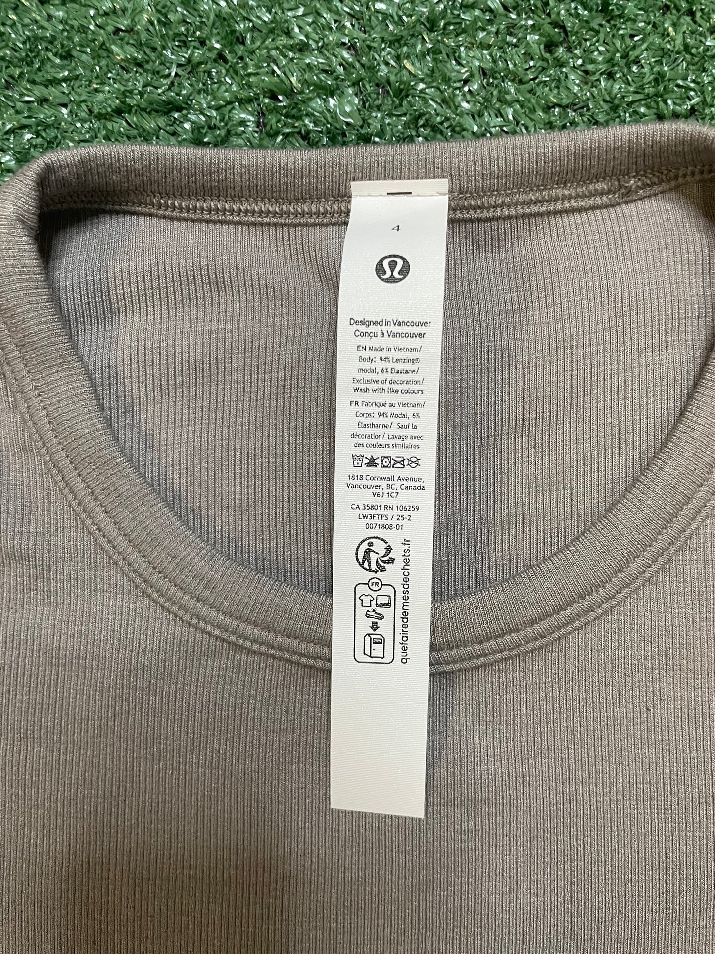 lululemon hold tight longsleeve