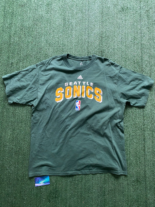 Vintage Adidas Seattle Supersonics T-shirt