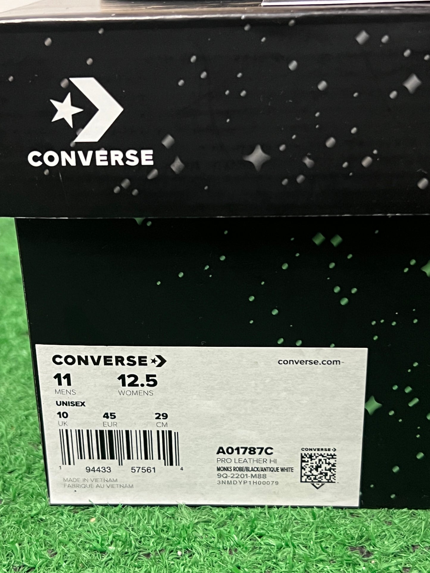 Converse pro leather X barriers worldwide size 11men/12.5women