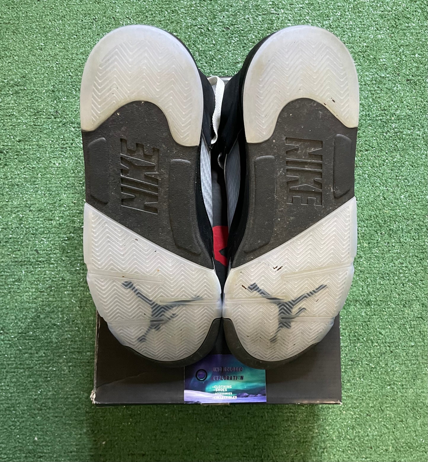 Jordan 5 metallic reimagined size 12men/13.5women