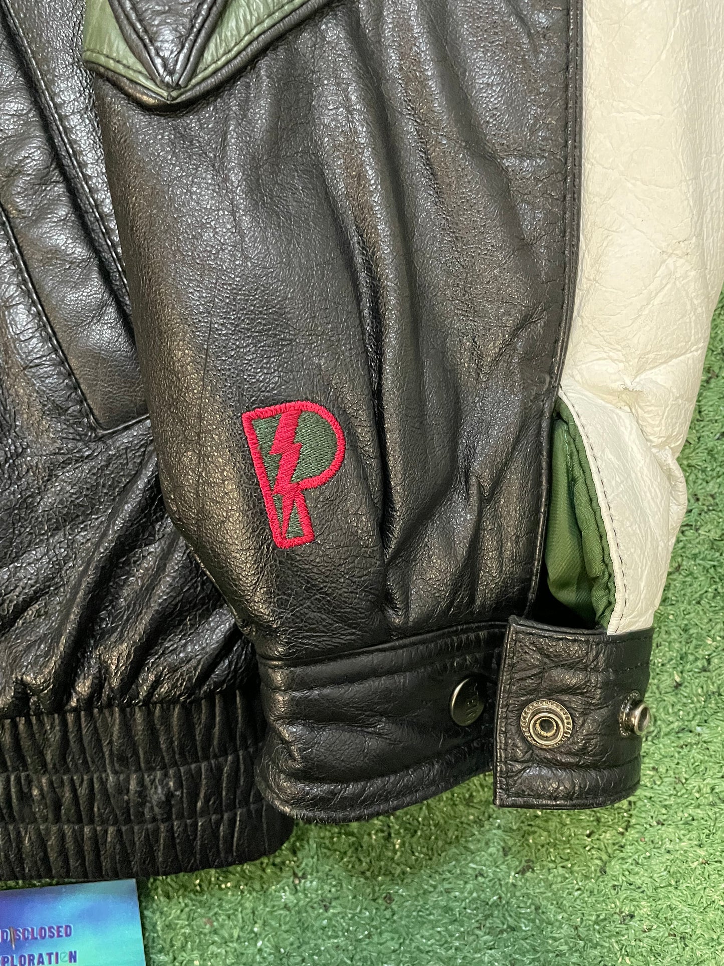 Vintage 1990s Seattle Sonics Pro player Leather Jacket