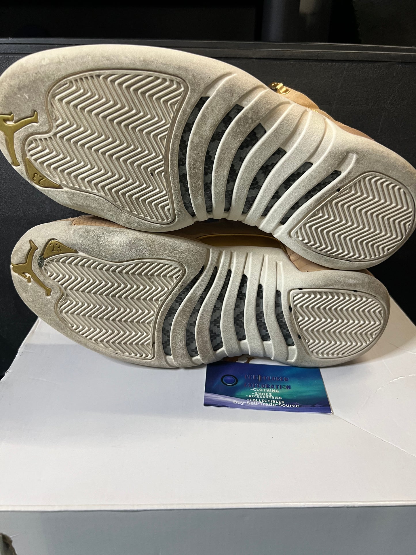 Air Jordan 12 vachetta tan size 7.5men/9women