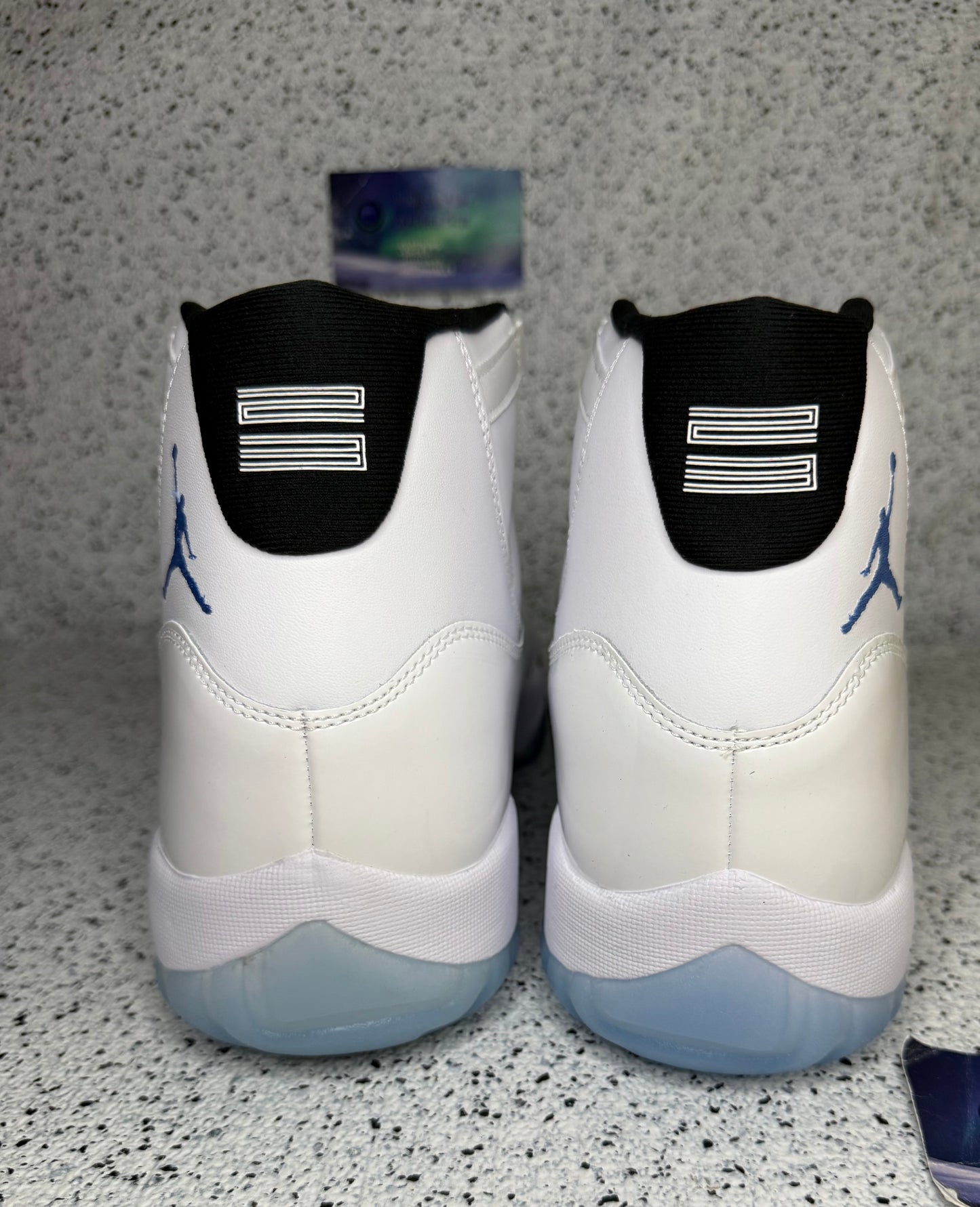 Jordan 11 Legend Blue