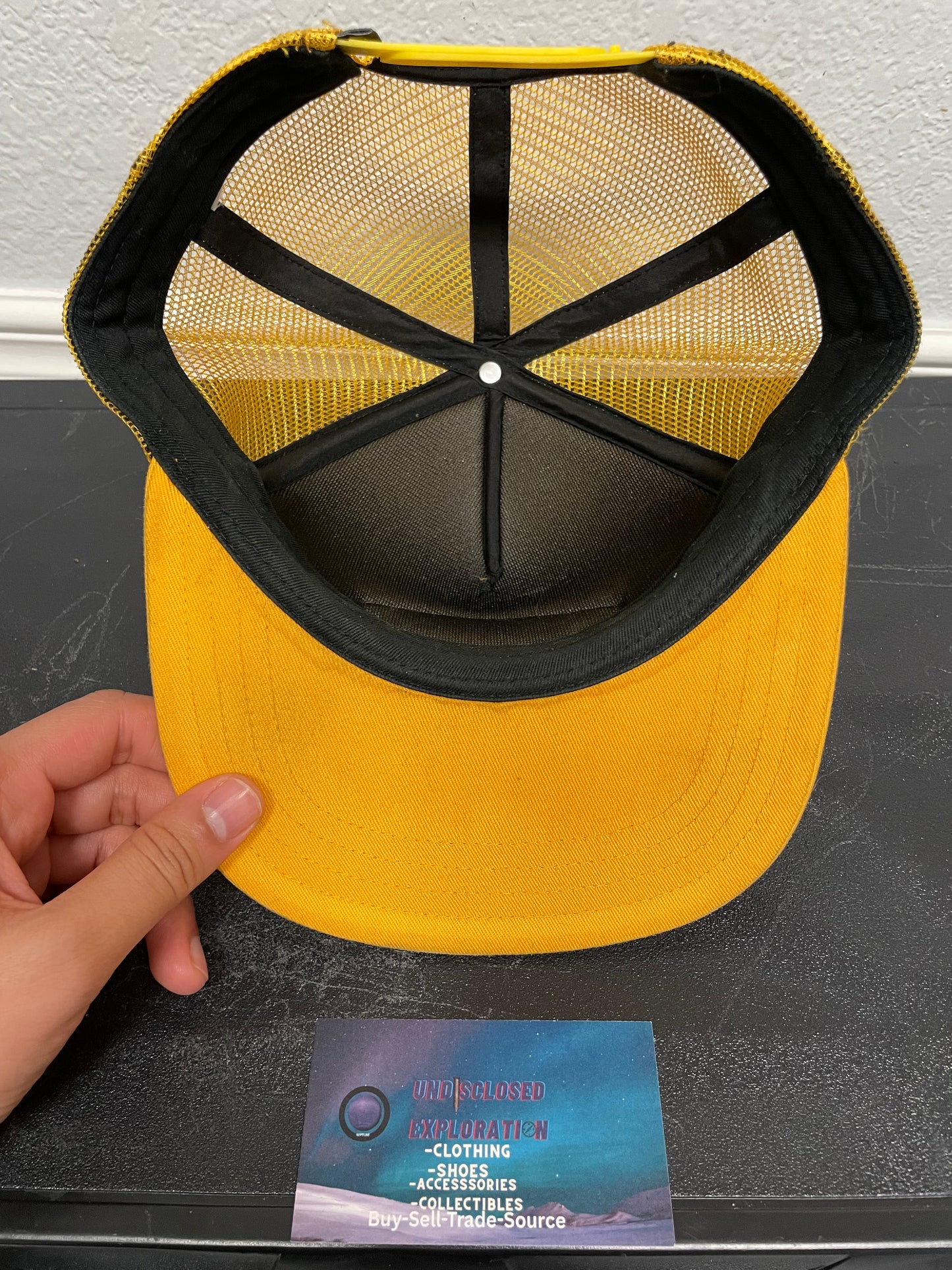 Vans Off The Wall yellow mesh hat