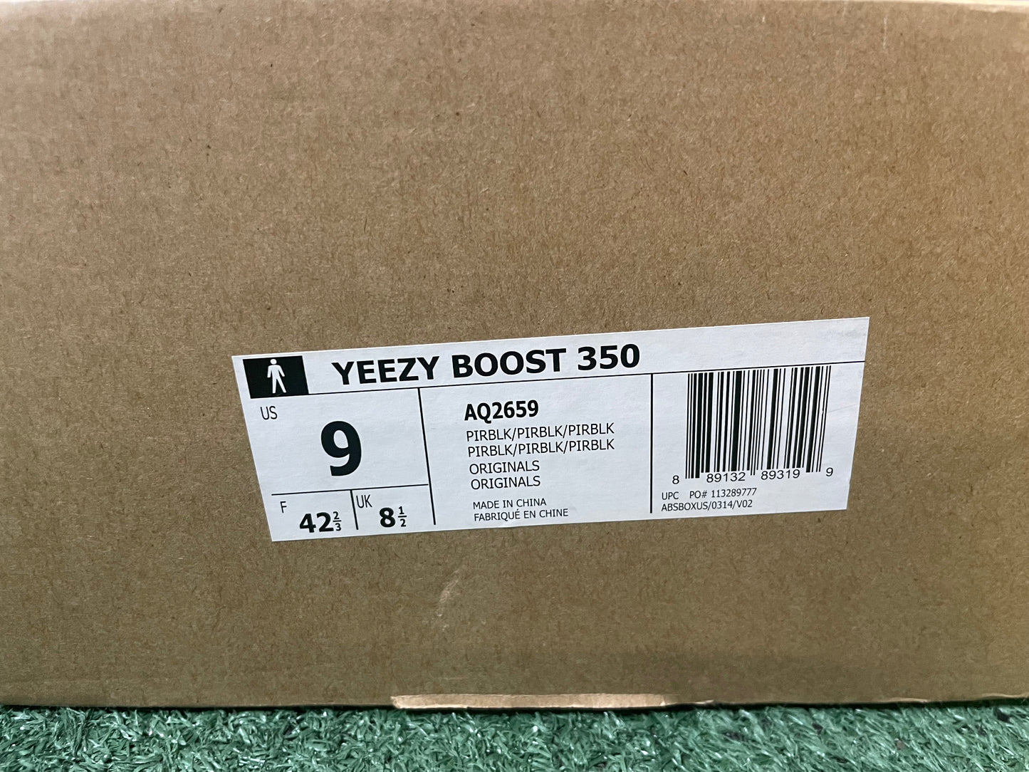 Adidas Yeezy Boost 350 pirate black size 9men/10.5women