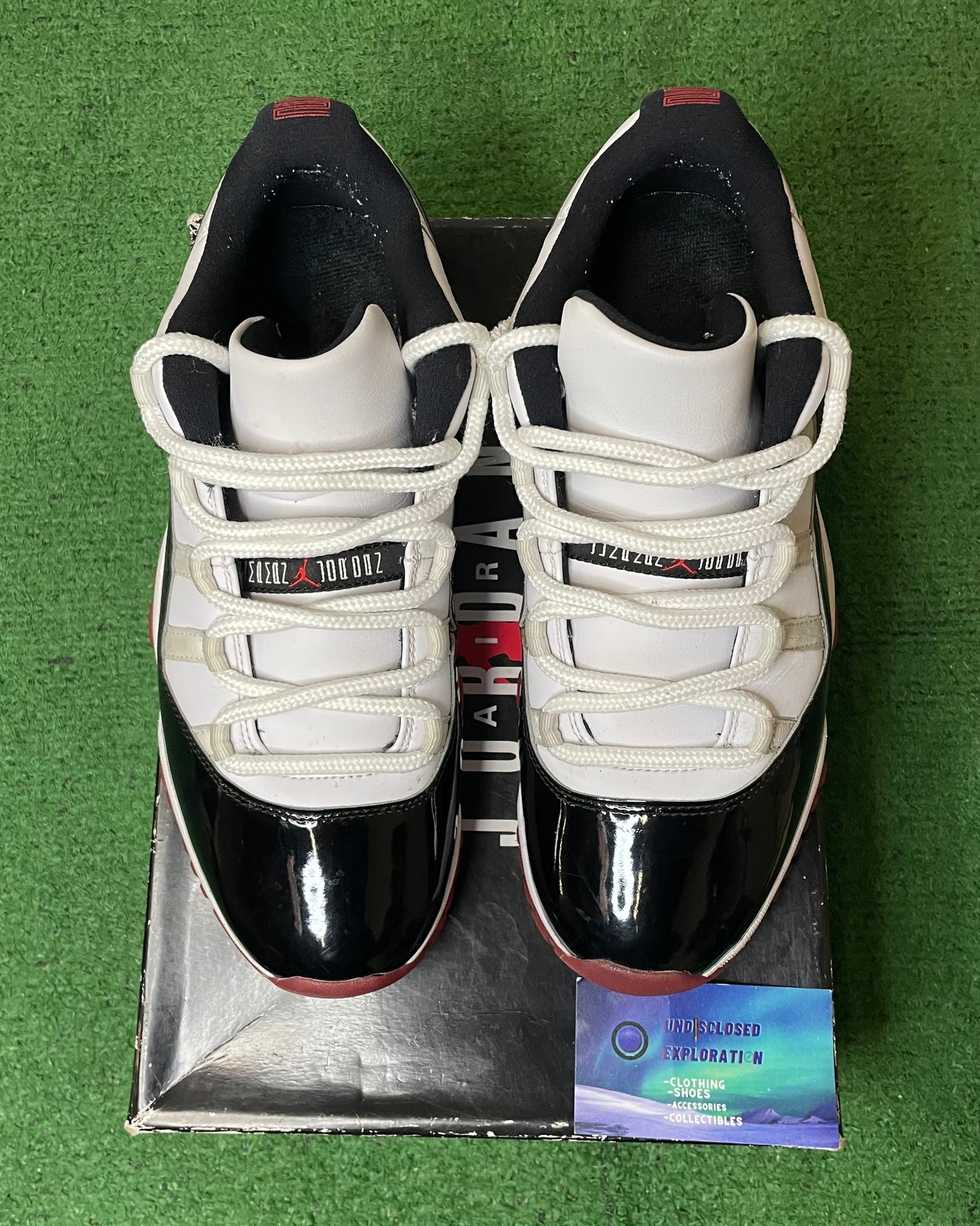 Jordan 11 low concord bred size 10men/11.5women