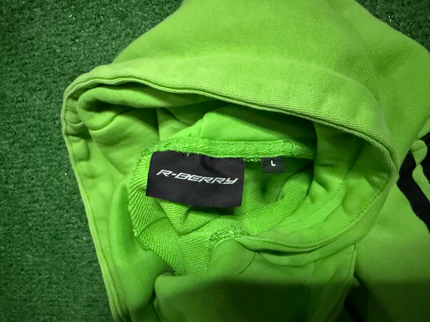 Gv Gallery Raspberry Hills Powdered Grass Hoodie