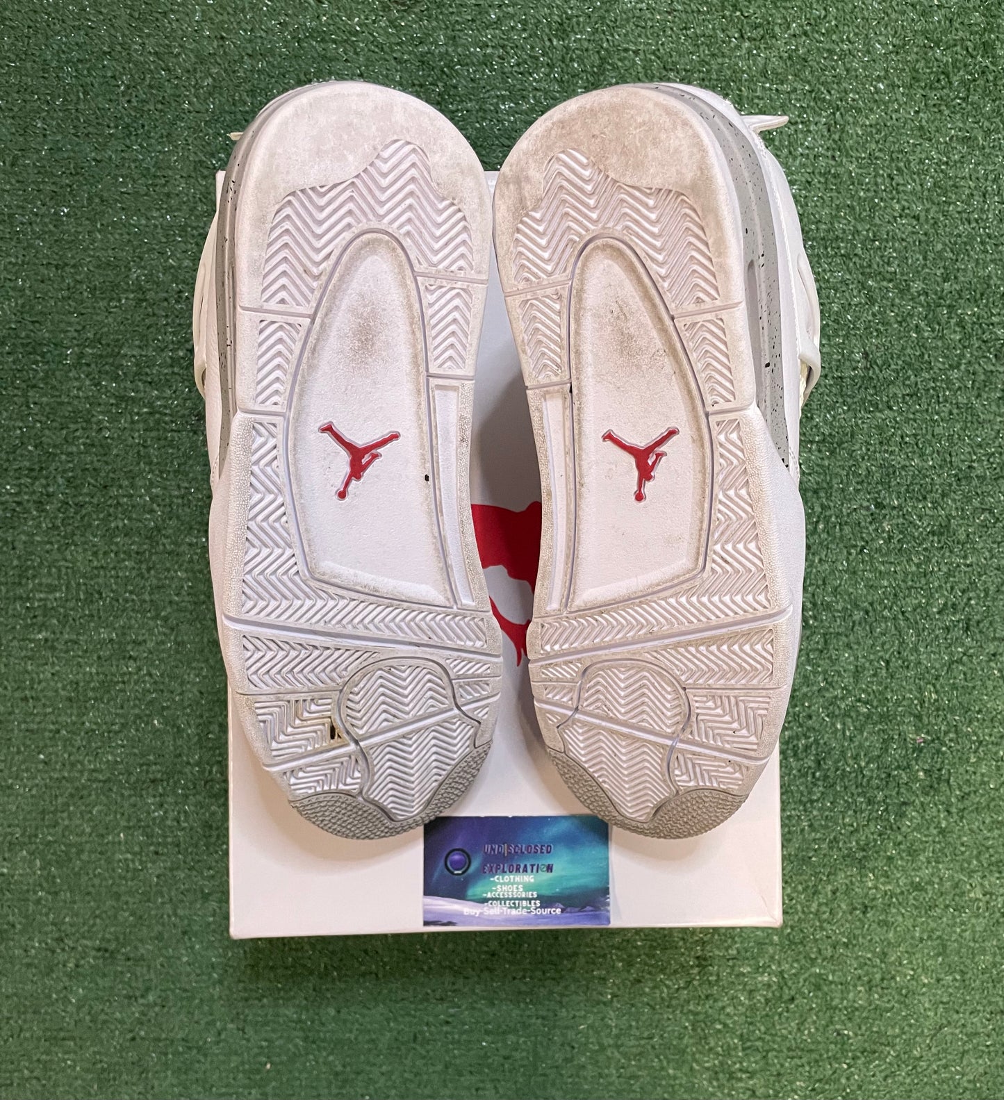 Air Jordan 4 white Oreo size 11men/12.5women