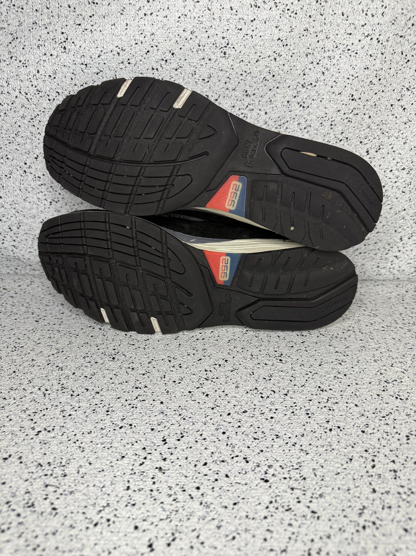 New Balance 992 Black 10 Men/11.5 Women “Preowned”