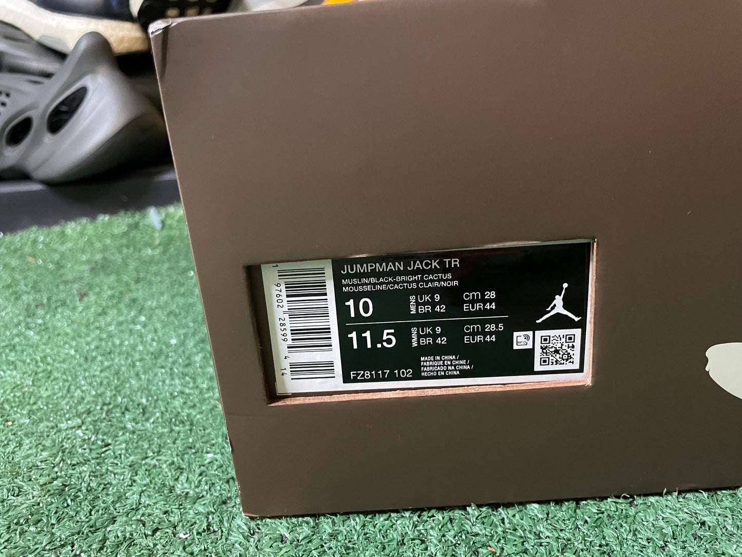 Jordan Jumpman Jack TR X Travis Scott bright cactus size 10men/11.5women