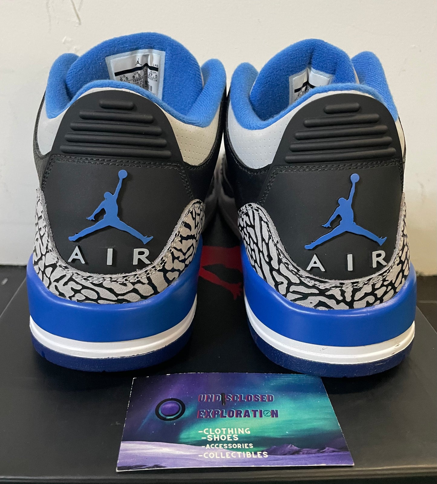 Air Jordan 3 sport blue size 9.5men/11women