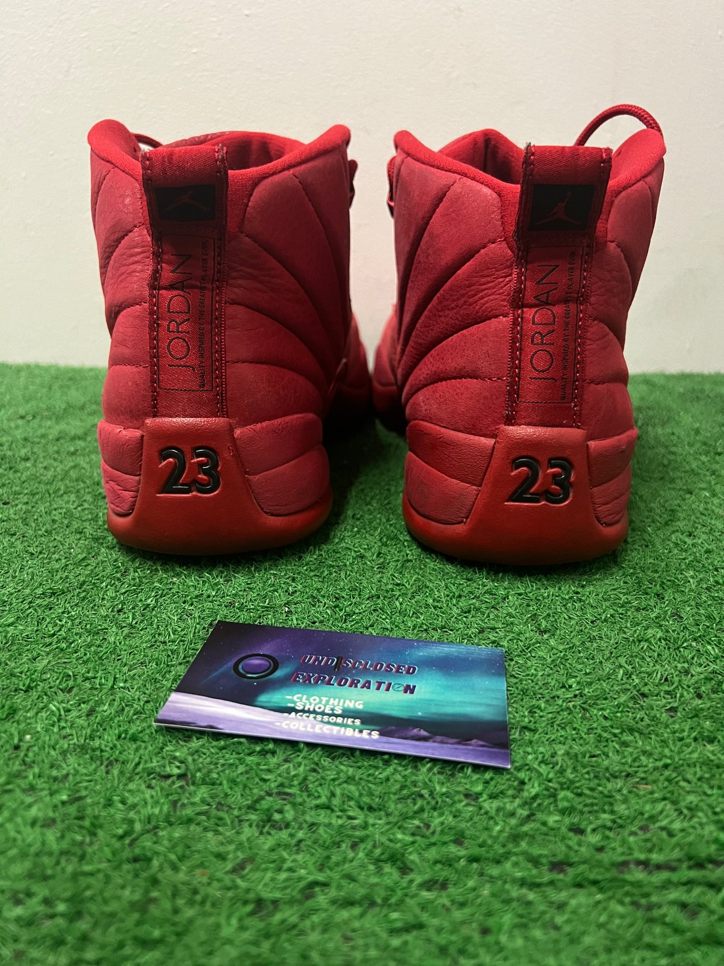 Jordan 12 gym red size 11men/12.5women