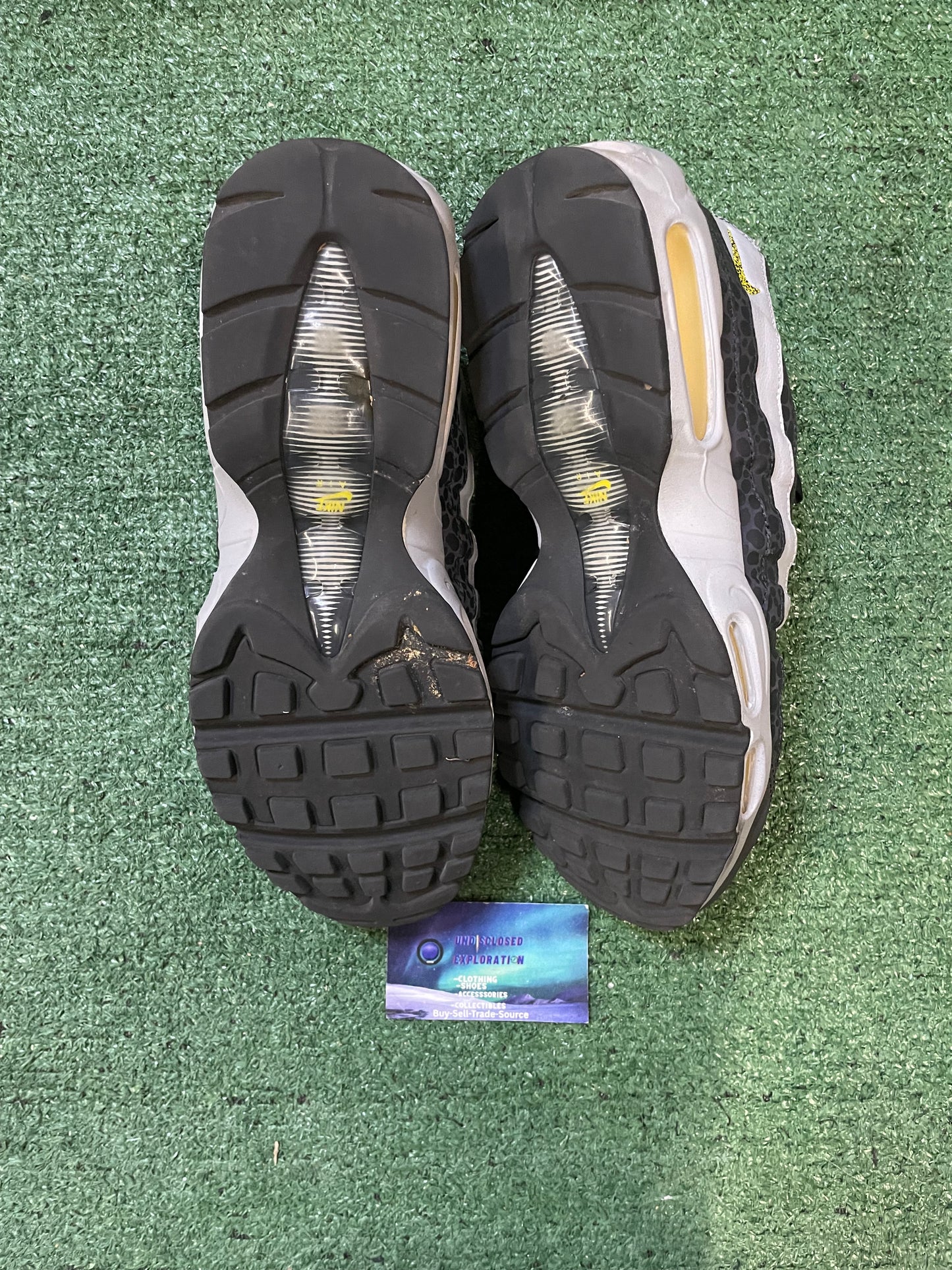 Nike air max 95 reflective Amarillo size 10men/11.5women