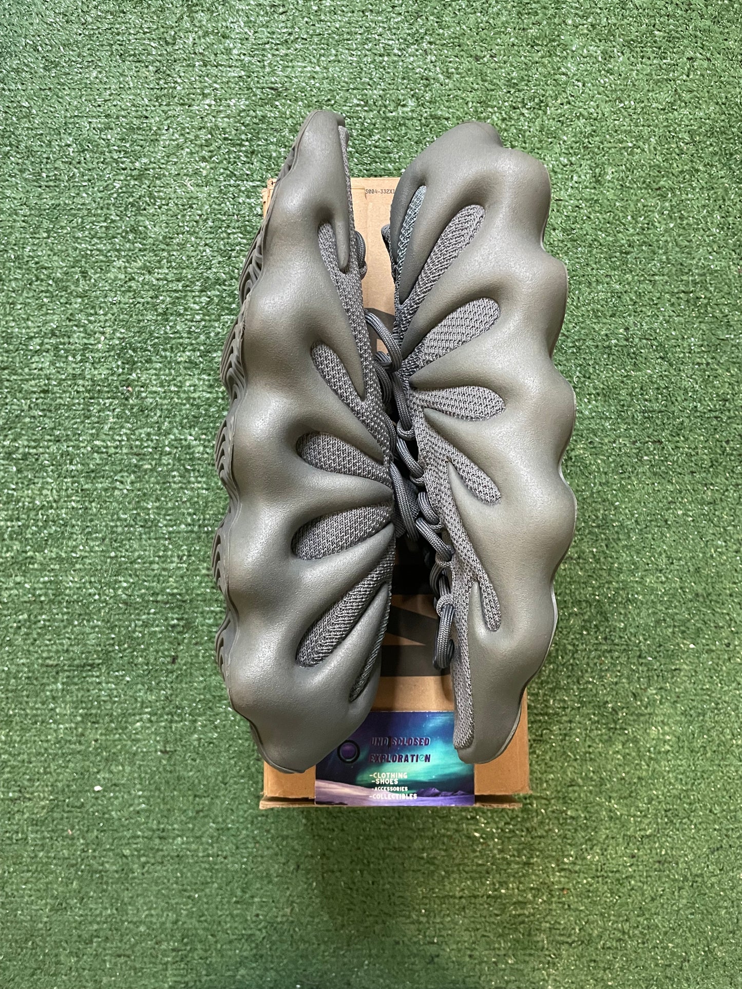 Yeezy 450 stone teal size 13men/14.5women