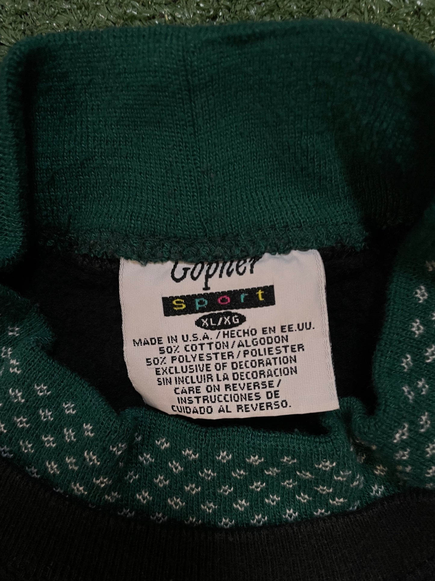 Vintage 1990s holiday season crewneck