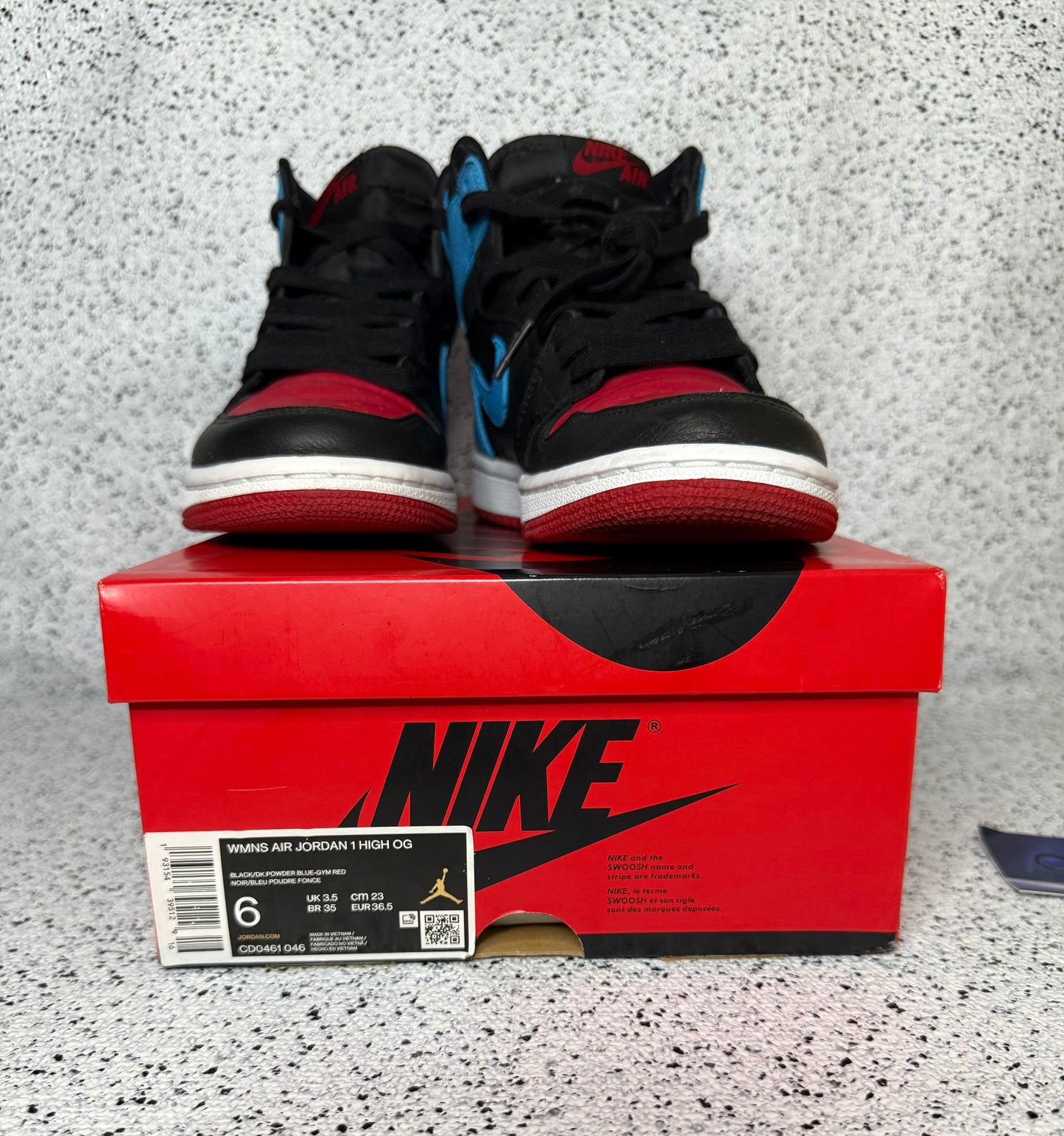 Jordan 1 UNC To Chi 4.5 Youth/6 Women “Preowned”