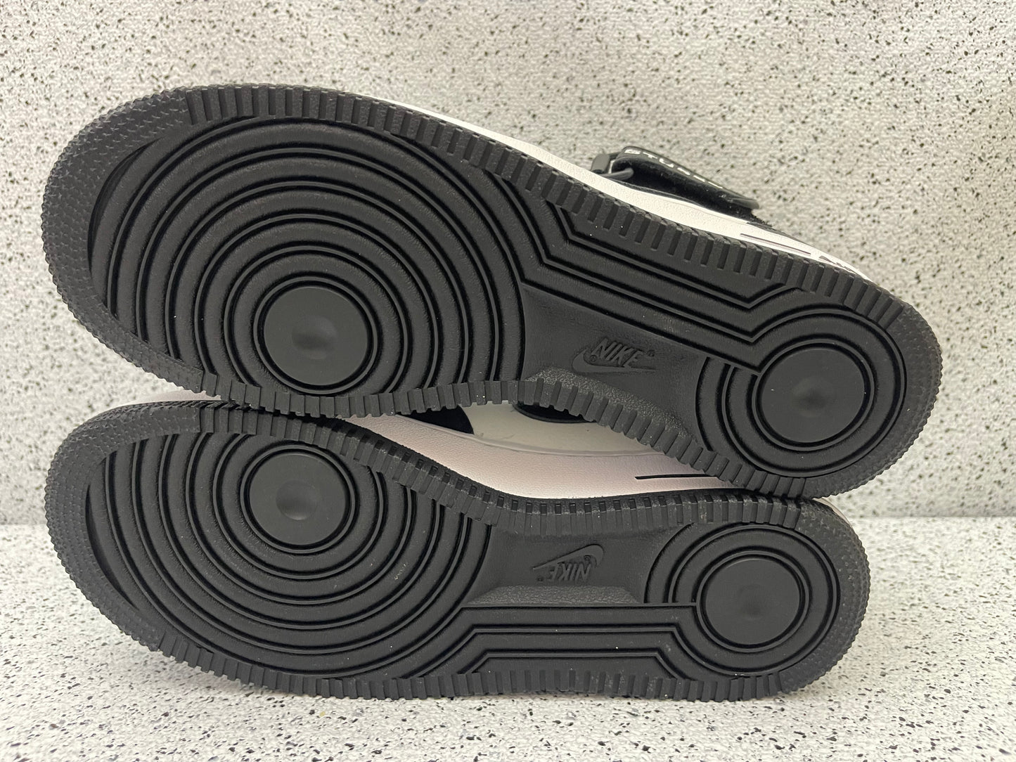 Nike Stussy Air Force 1 Mid Light Bone Black