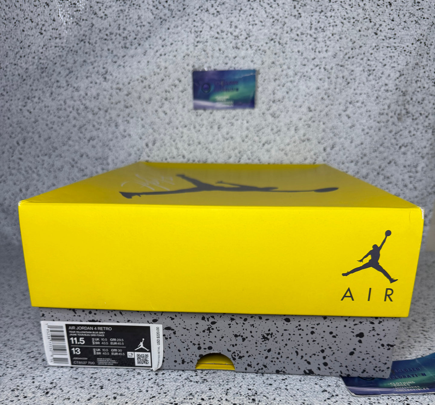 Jordan 4 Lightning 11.5 Men/13 Women “Preowned”