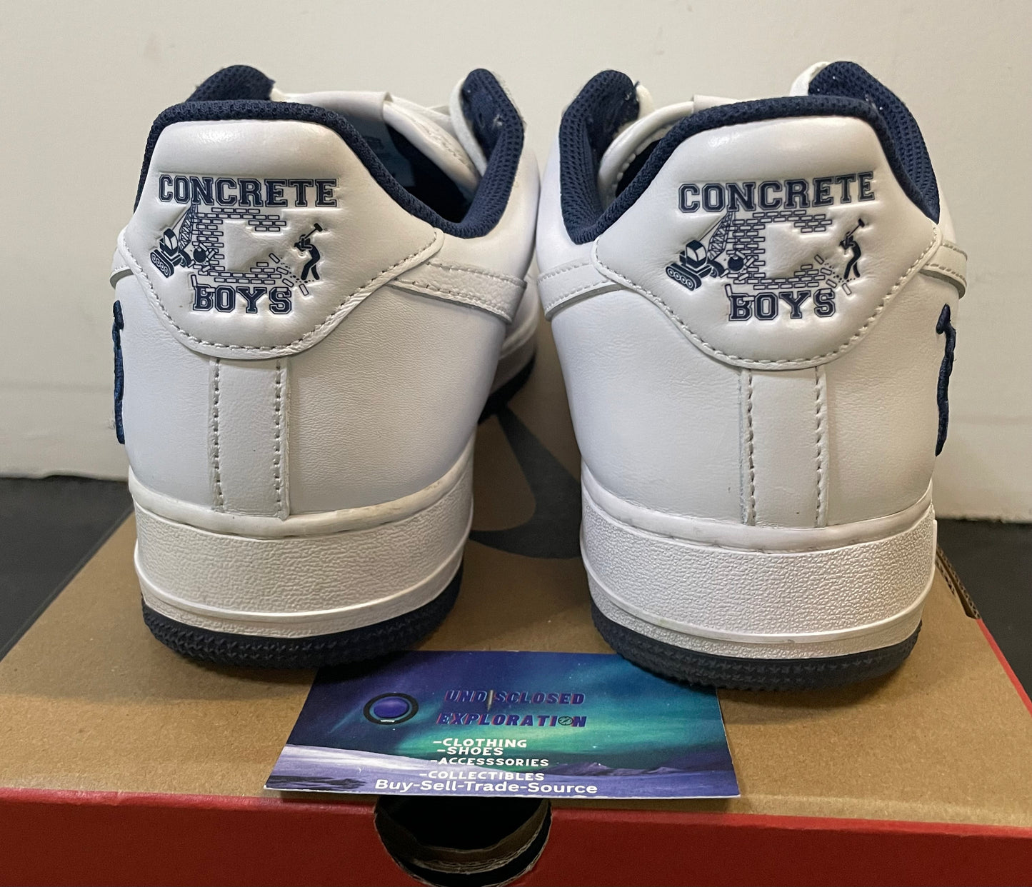 Nike Force 1 low concrete boys size 11men/12.5women