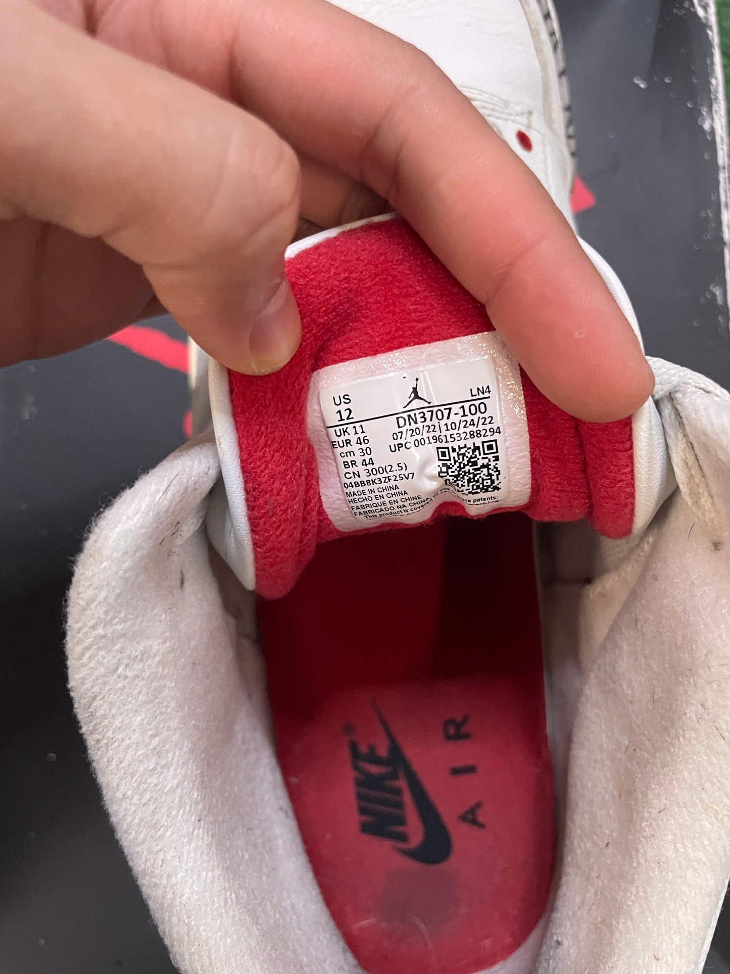 Air Jordan 3 white cement reimagined size 12men/13.5women