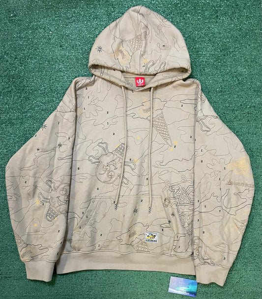 Icecream embroidered camo hoodie