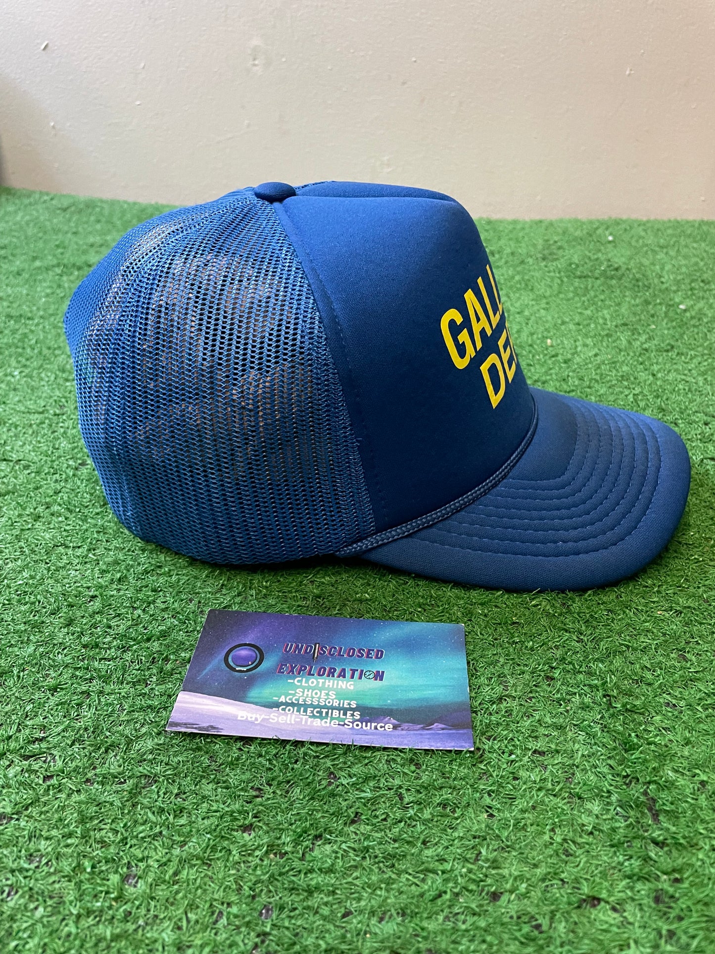 Gallery Dept blue and yellow trucker hat