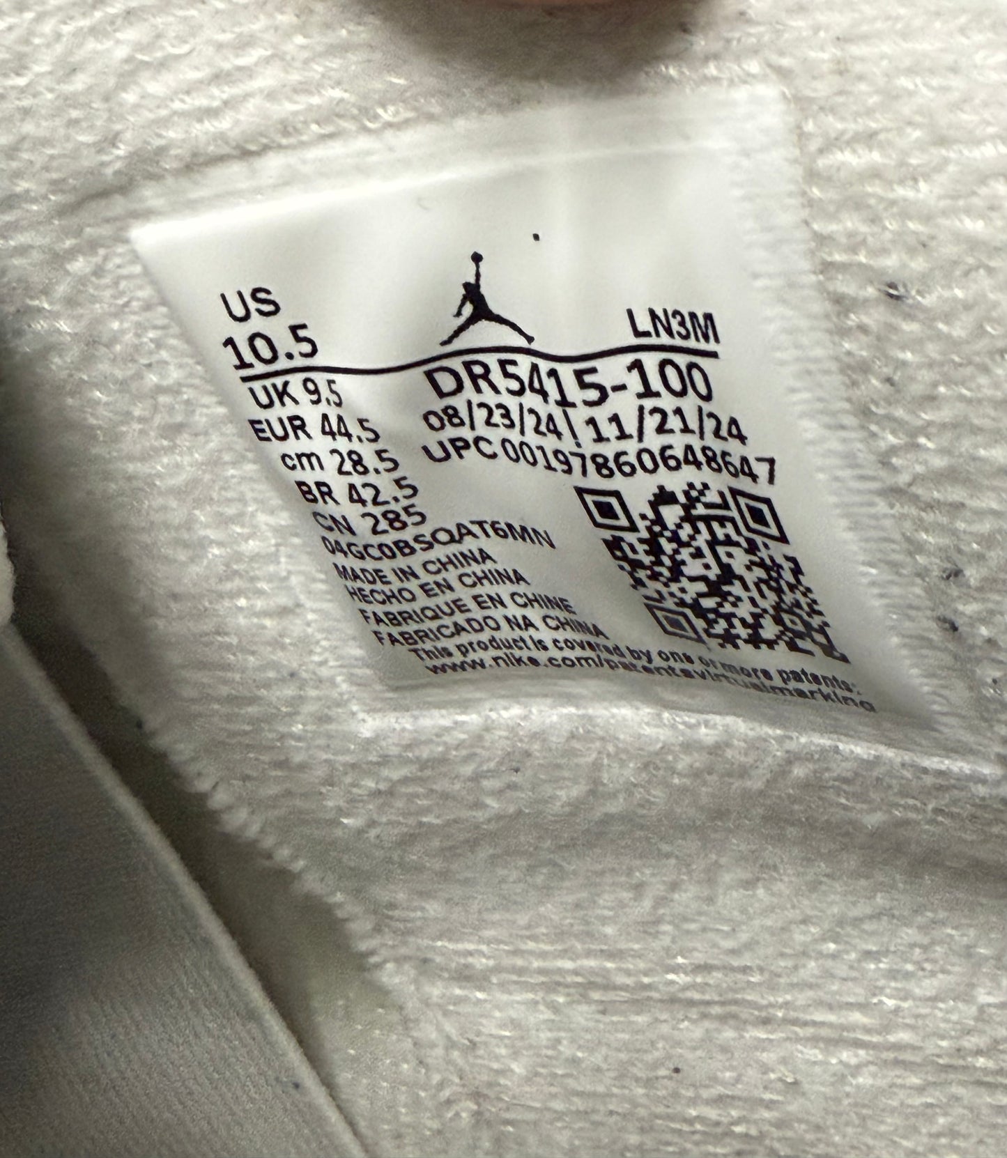 Jordan 4 SB Navy 10.5 Men/12 Women “Preowned”