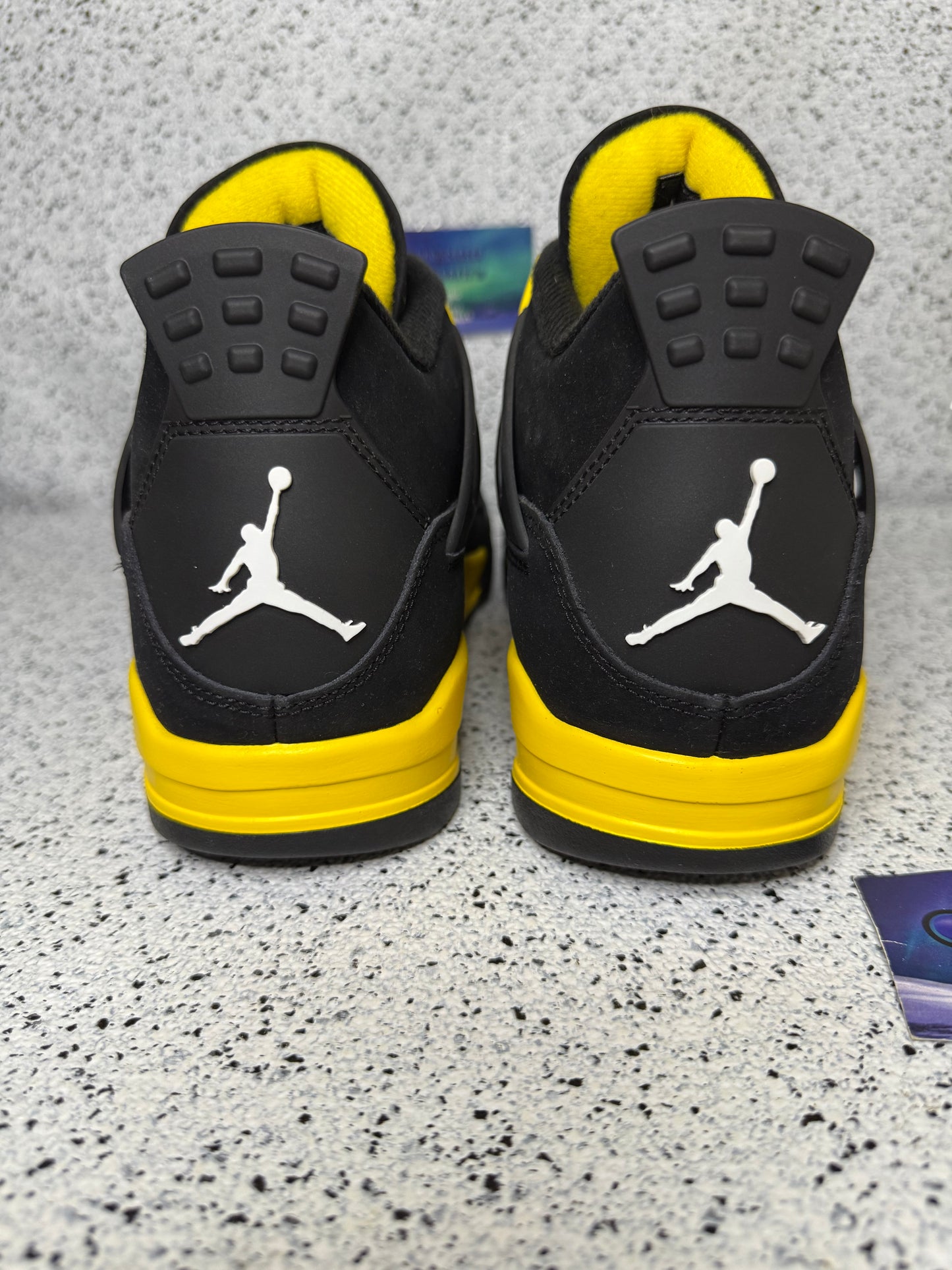Jordan 4 Thunder