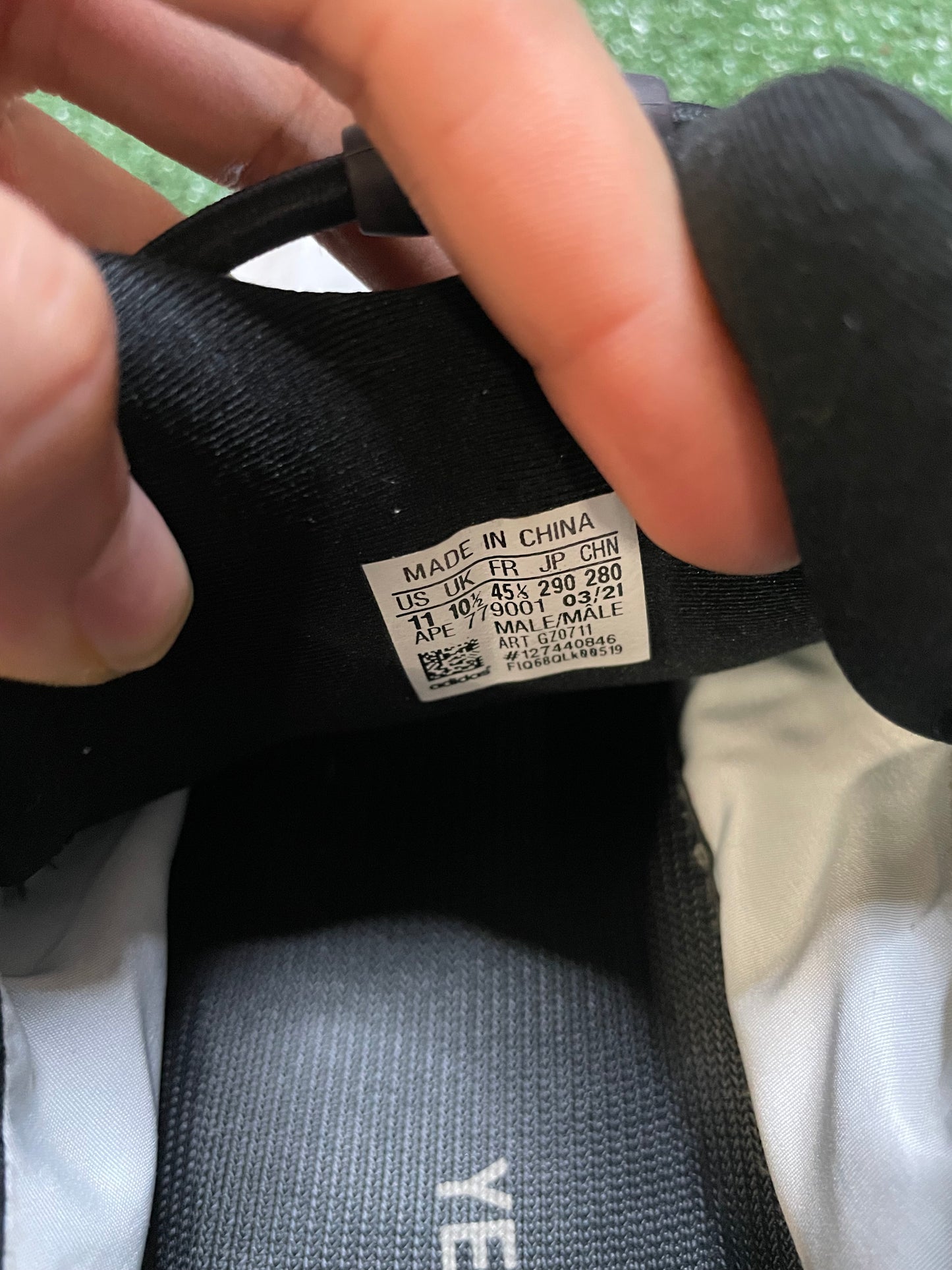 Adidas Yeezy 700 MNVN blue tint size 11men/12.5women