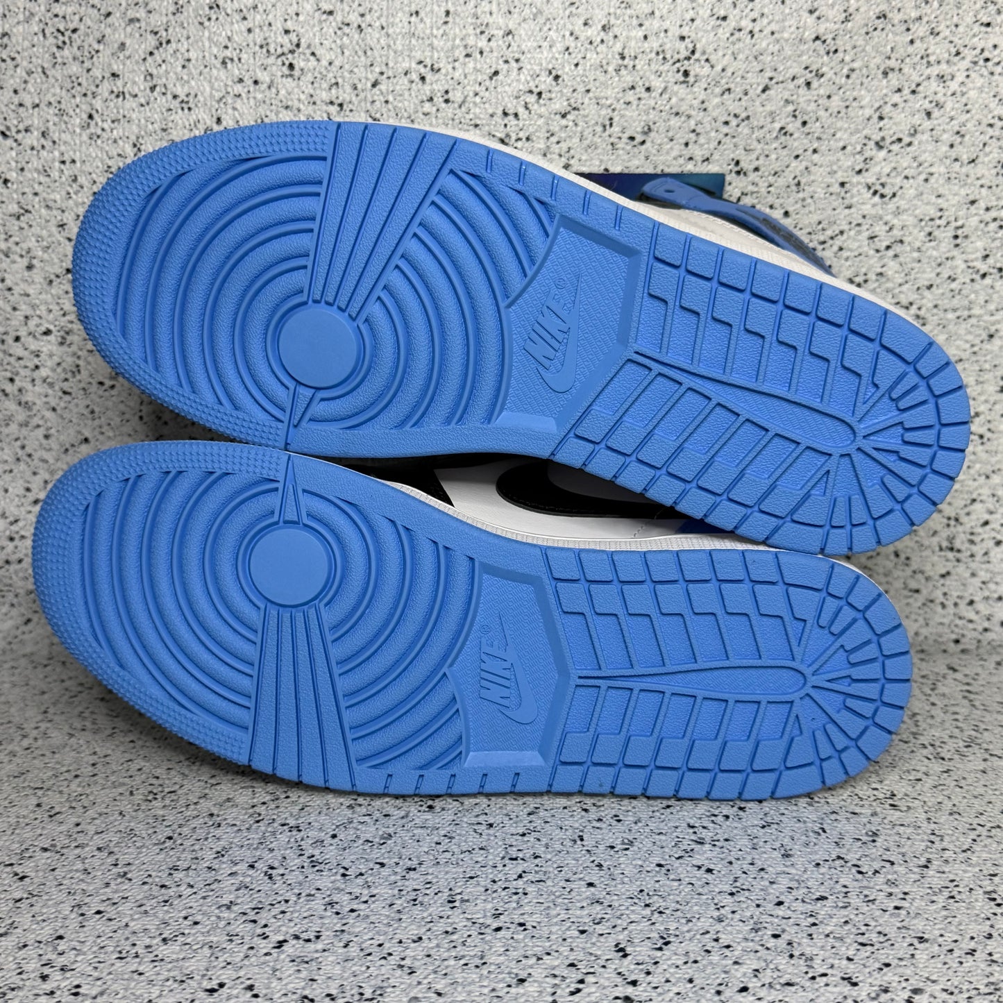Jordan 1 UNC Toe