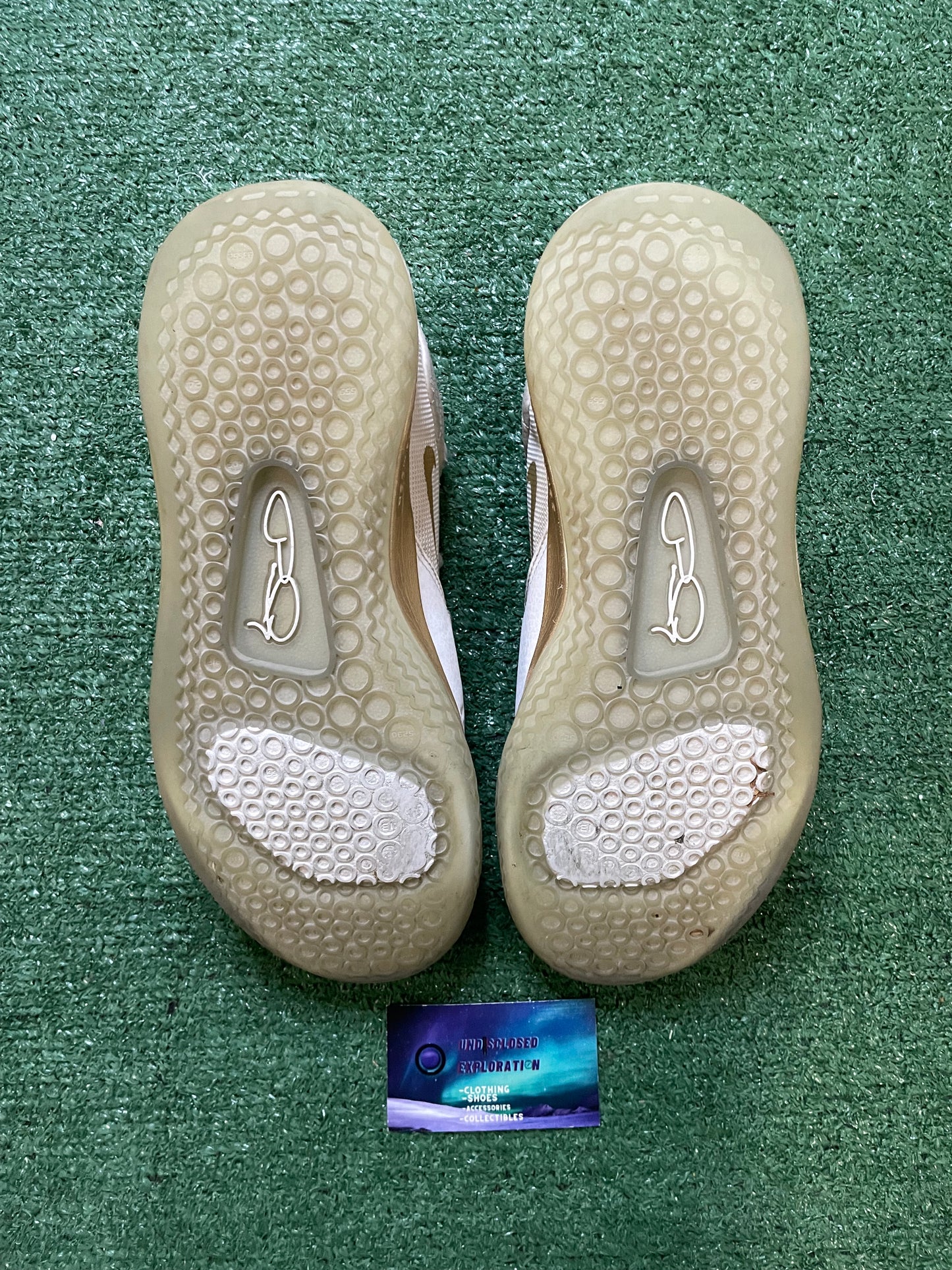 Nike PG 3 X NASA Apollo missions size 10men/11.5women