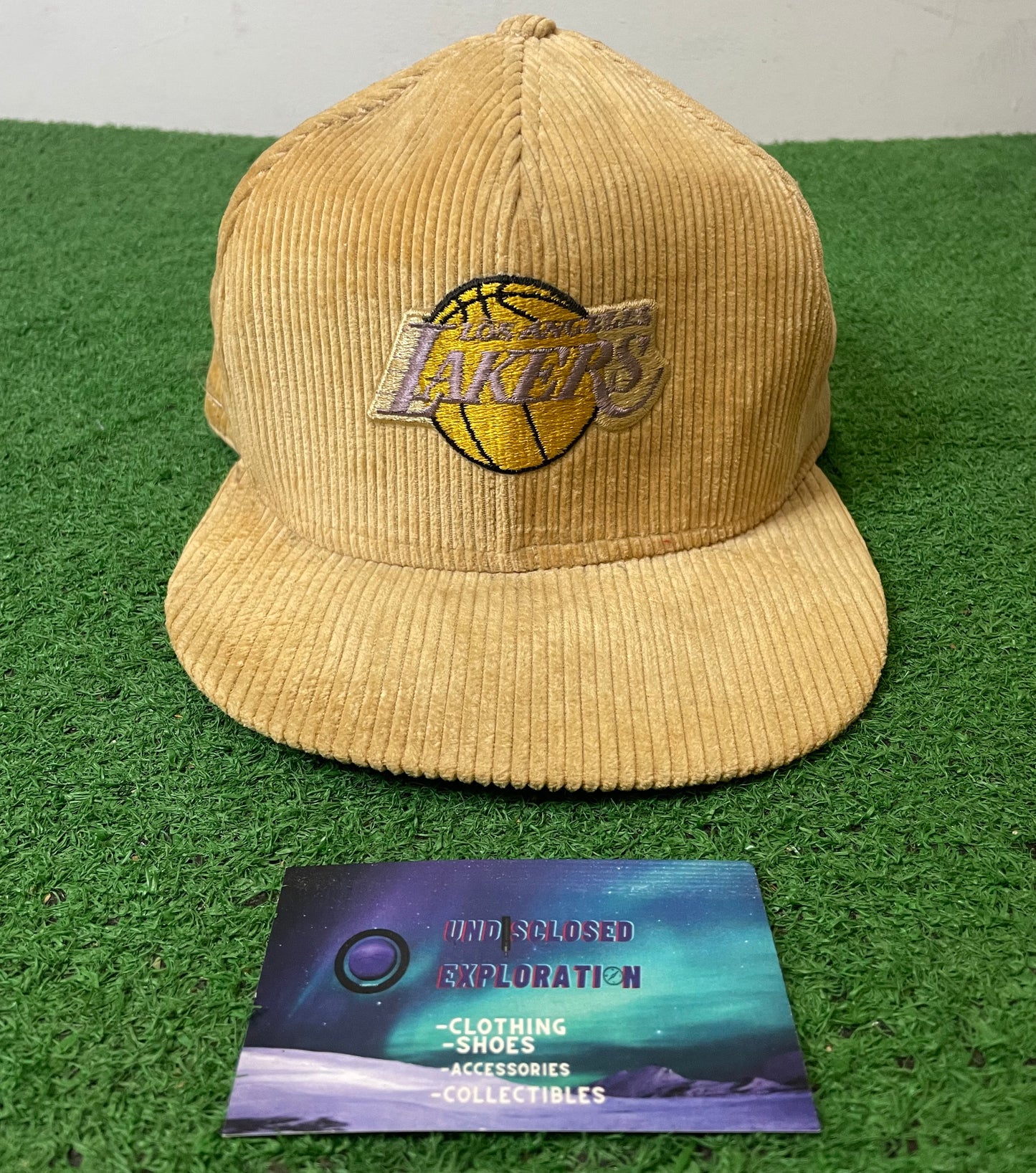 Vintage 1990s Los Angeles Lakers corduroy NBA hat